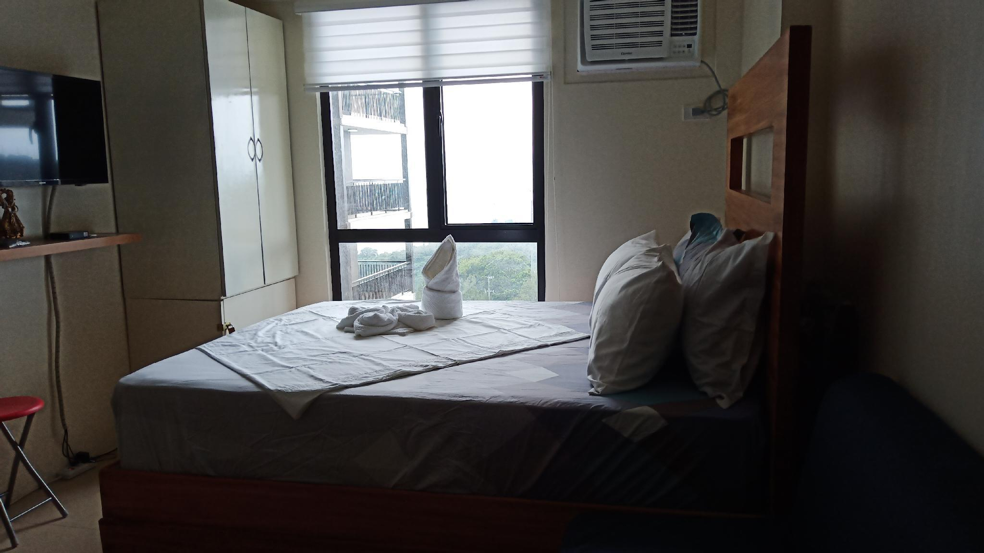 Bedroom 2, Perfect for honeymooners with taal view, Tagaytay City