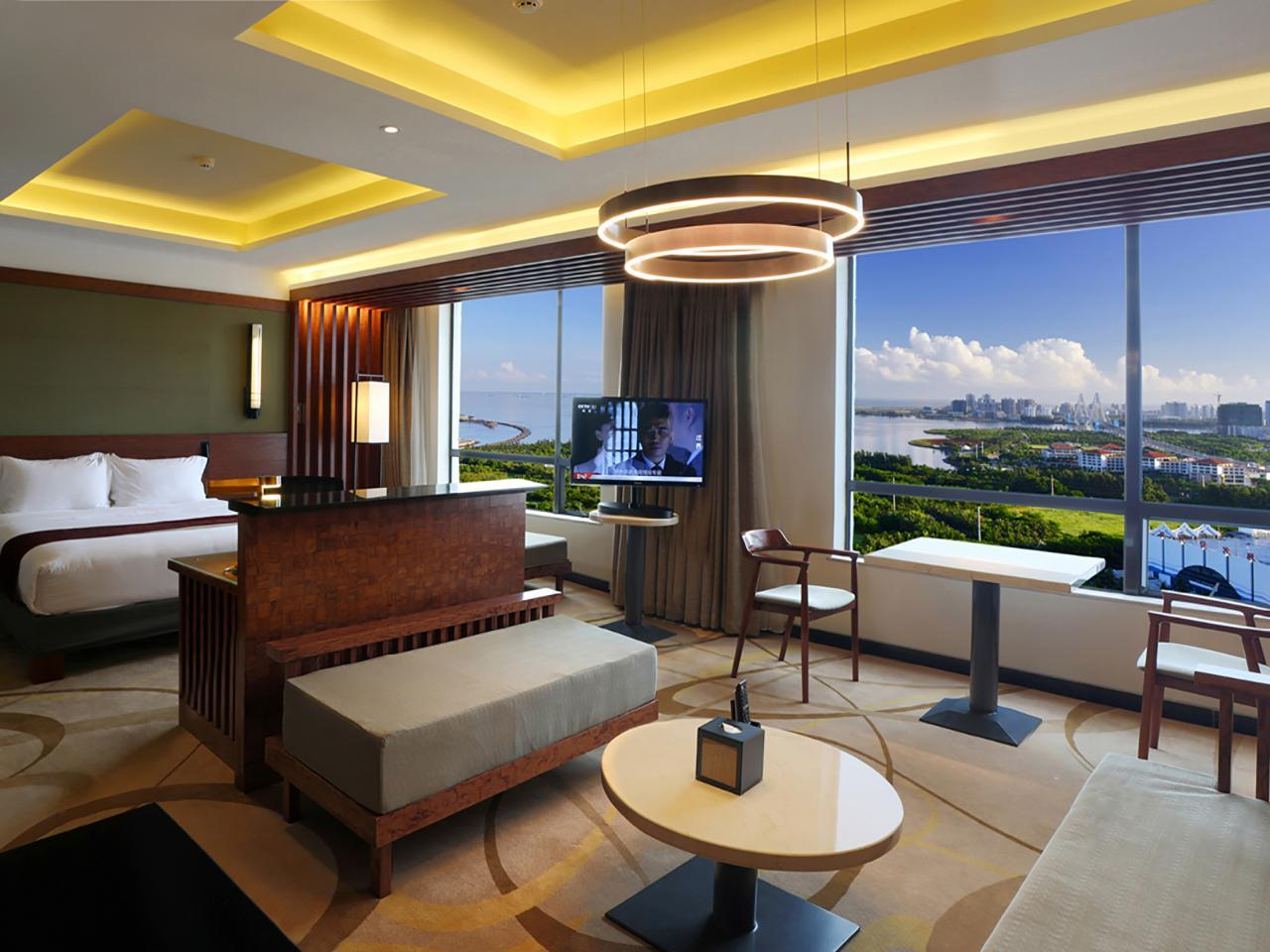 BaoHua Harbour View Hotel, Haikou