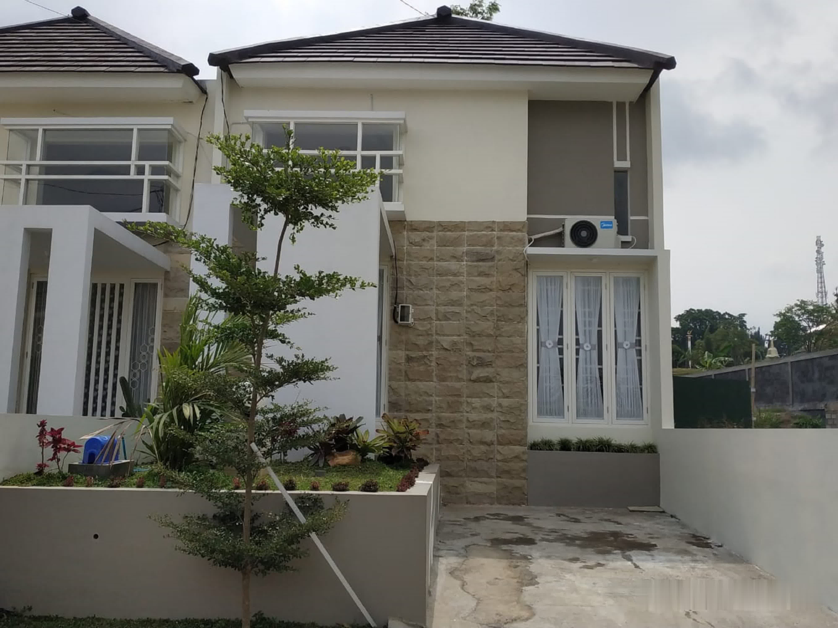 Exterior & Views 4, Villa Kirana Batu, Malang