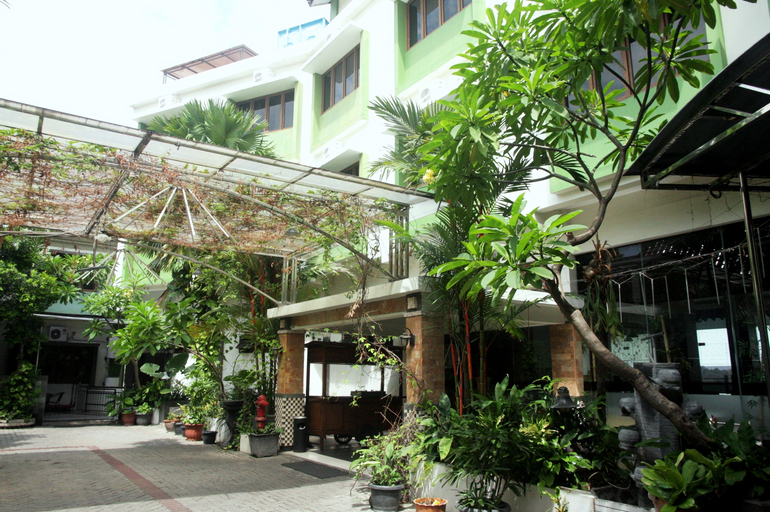 Exterior & Views 3, Hotel Kesambi Hijau Simpang Lima, Semarang