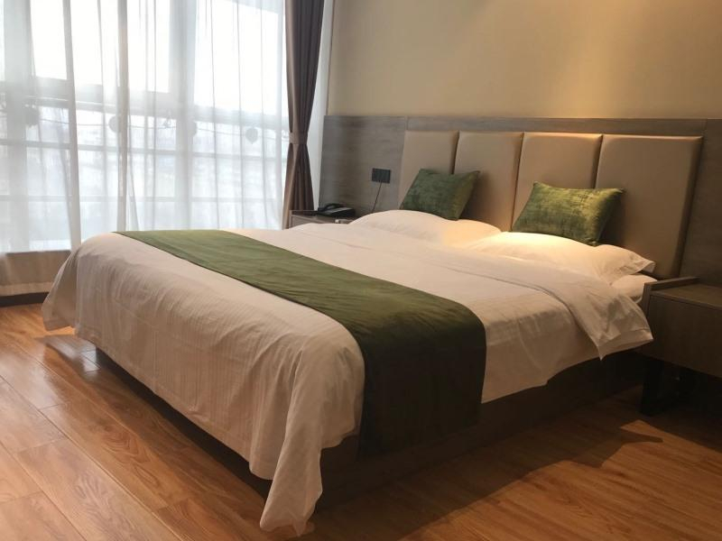 Kamar dengan Ranjang King