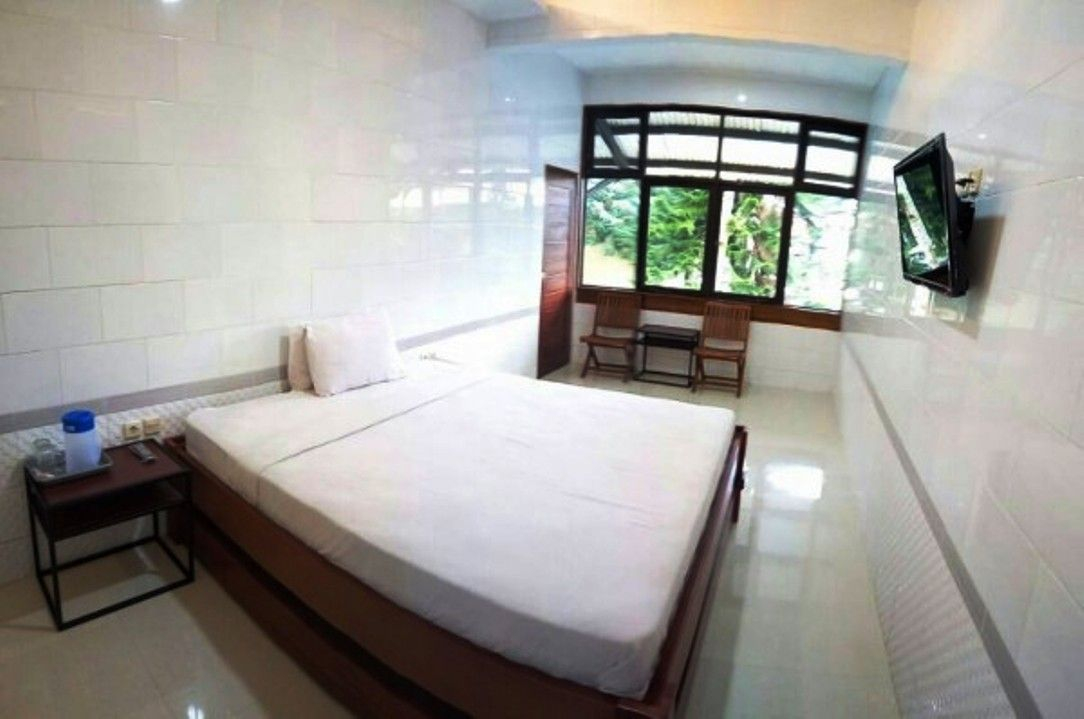 Bedroom, Hotel Moroseneng, Banyumas