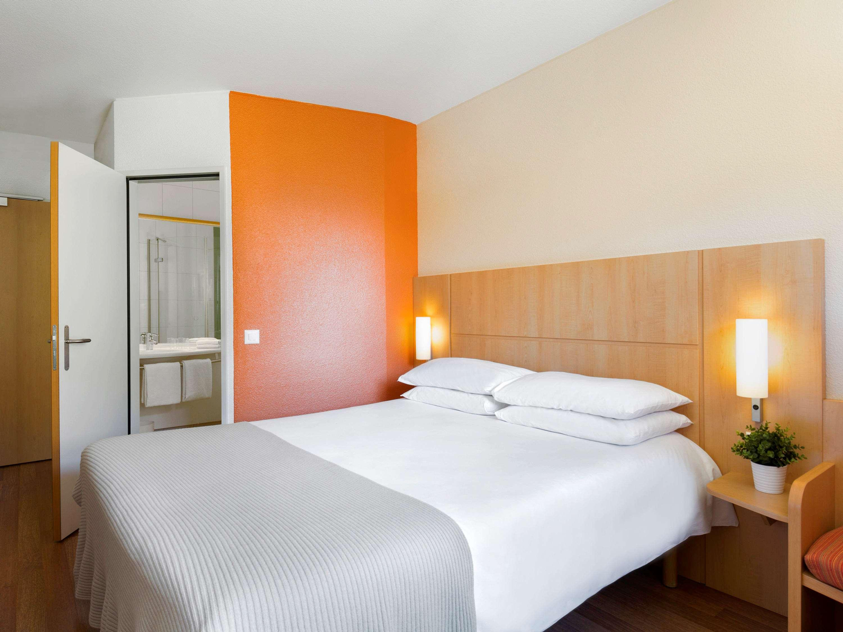 Room 52