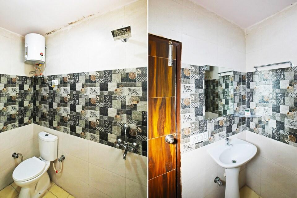 Bathroom 3, Perfect home stay, Faridabad