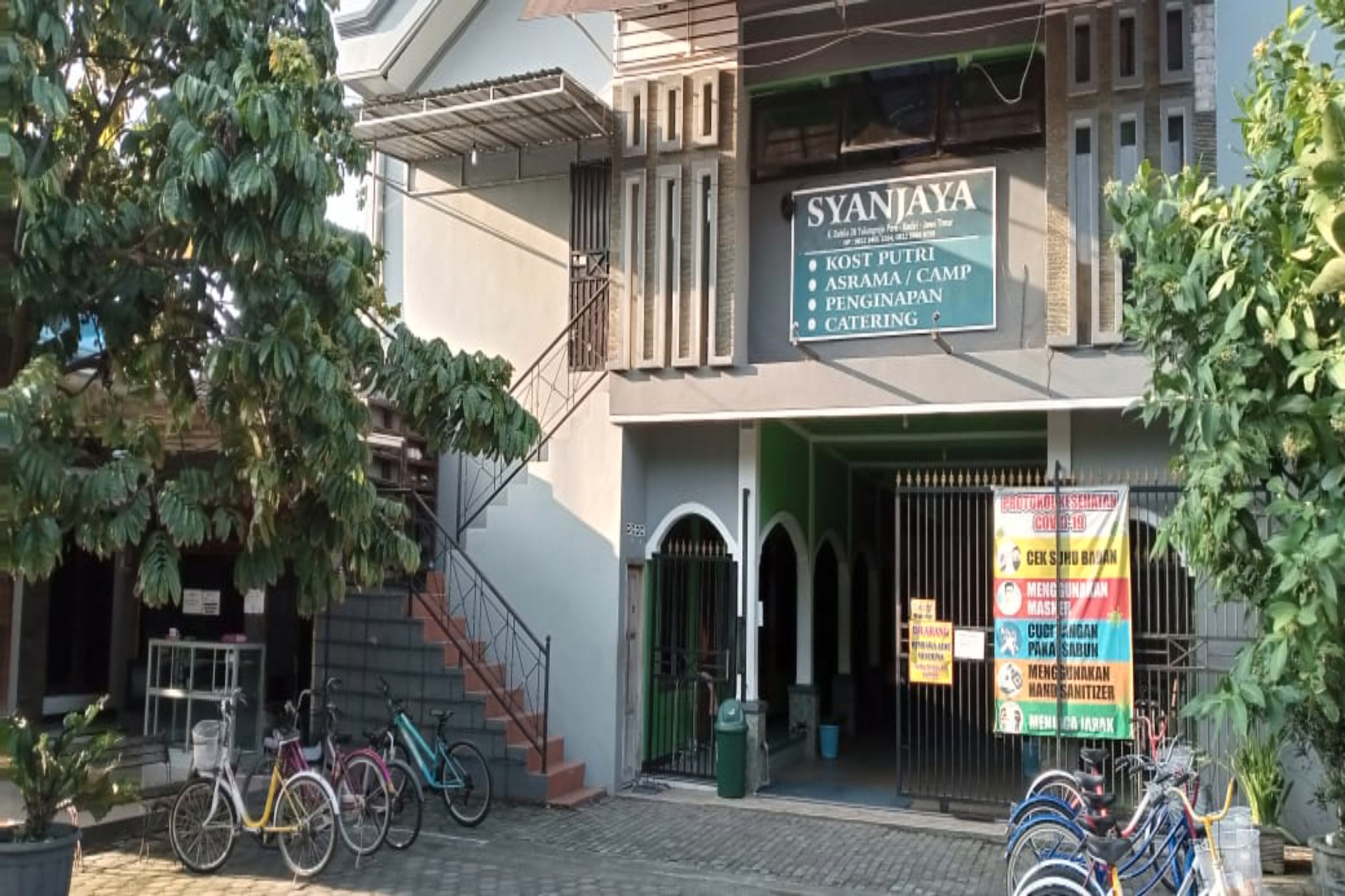 Exterior & Views 3, Syanjaya Homestay Putri Syariah, Kediri