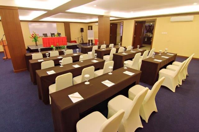 Business Facilities, Kawana Hotel, Padang