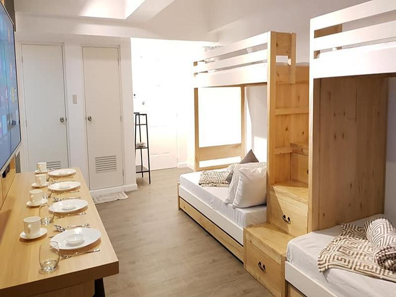 Bedroom 4, W-suite Edinburgh , Talisay