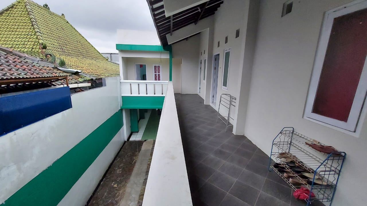 Exterior & Views 5, OYO 90766 Gardenia Boarding House, Banyumas