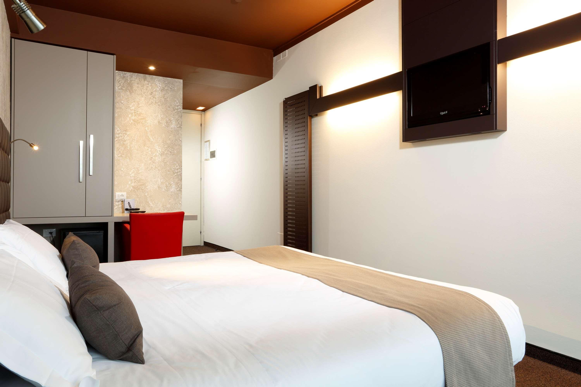 Room 4