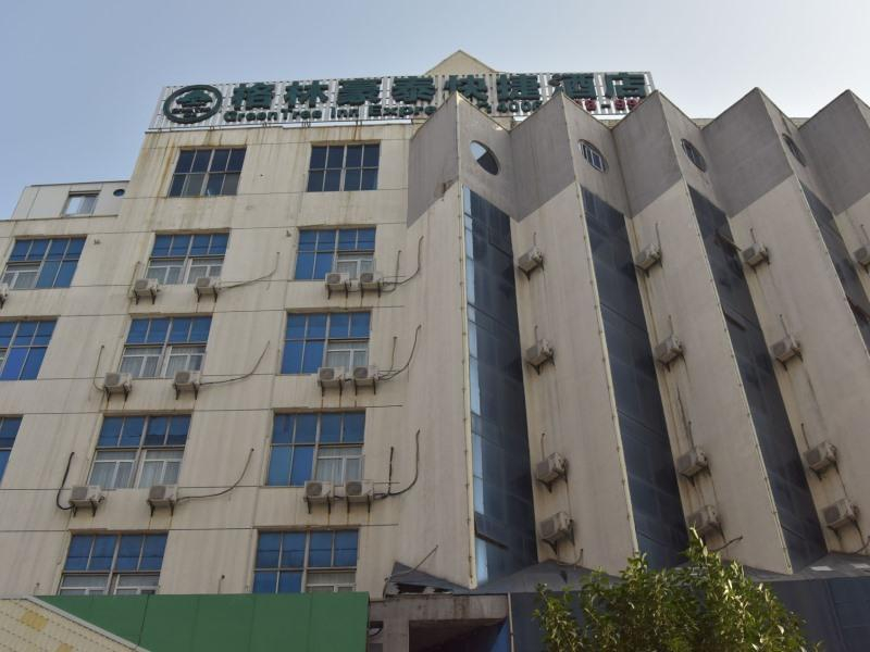 GREENTREE INN ZHENJIANG BABAIBAN EXPRESS HOTEL, Zhenjiang
