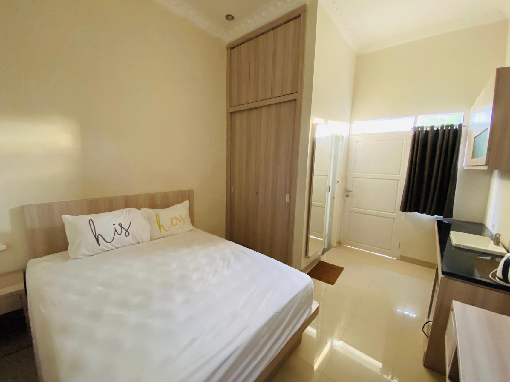 Bedroom 1, Bamboo House 3, Palu