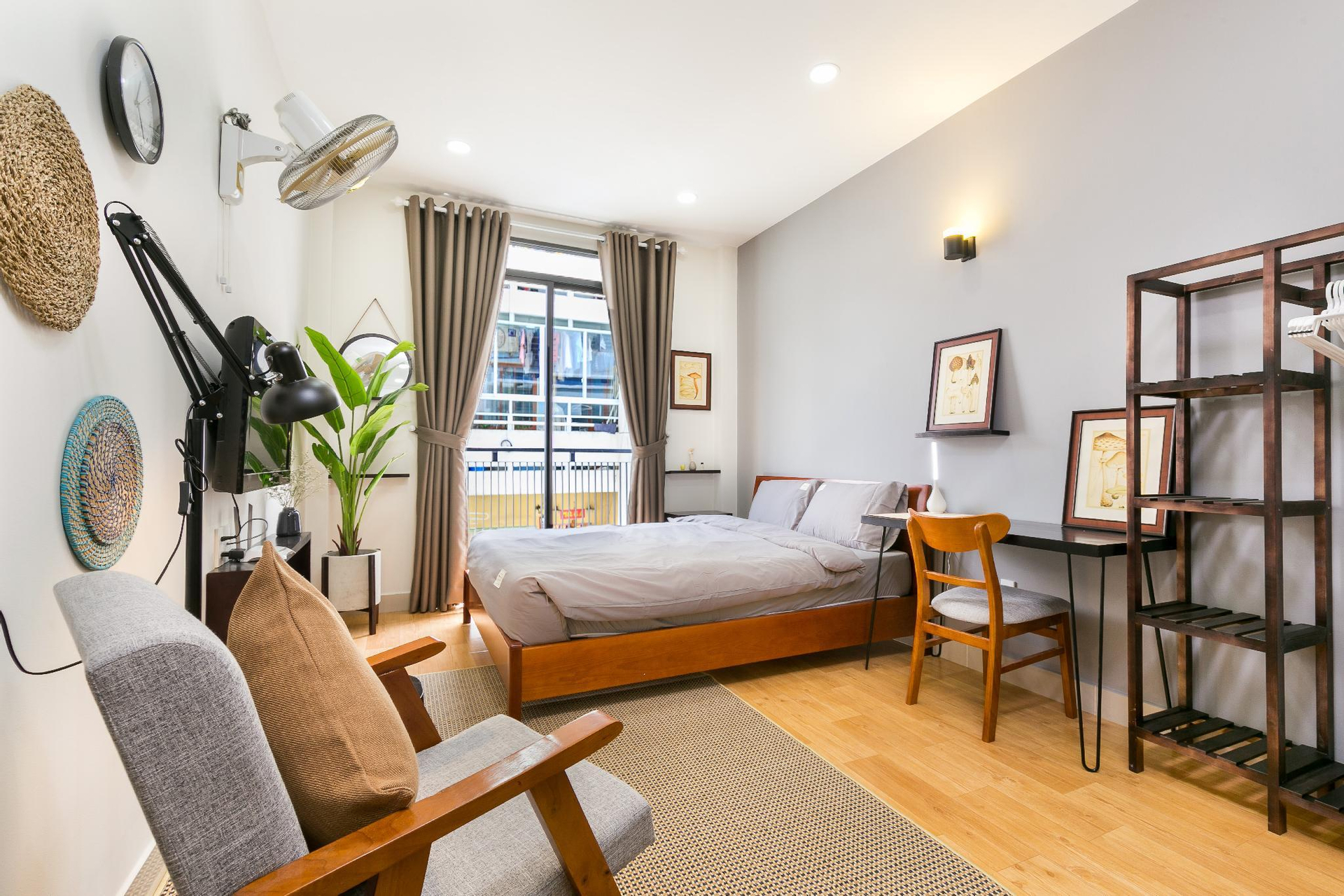 The Art - G9 Homestay, Quận 1
