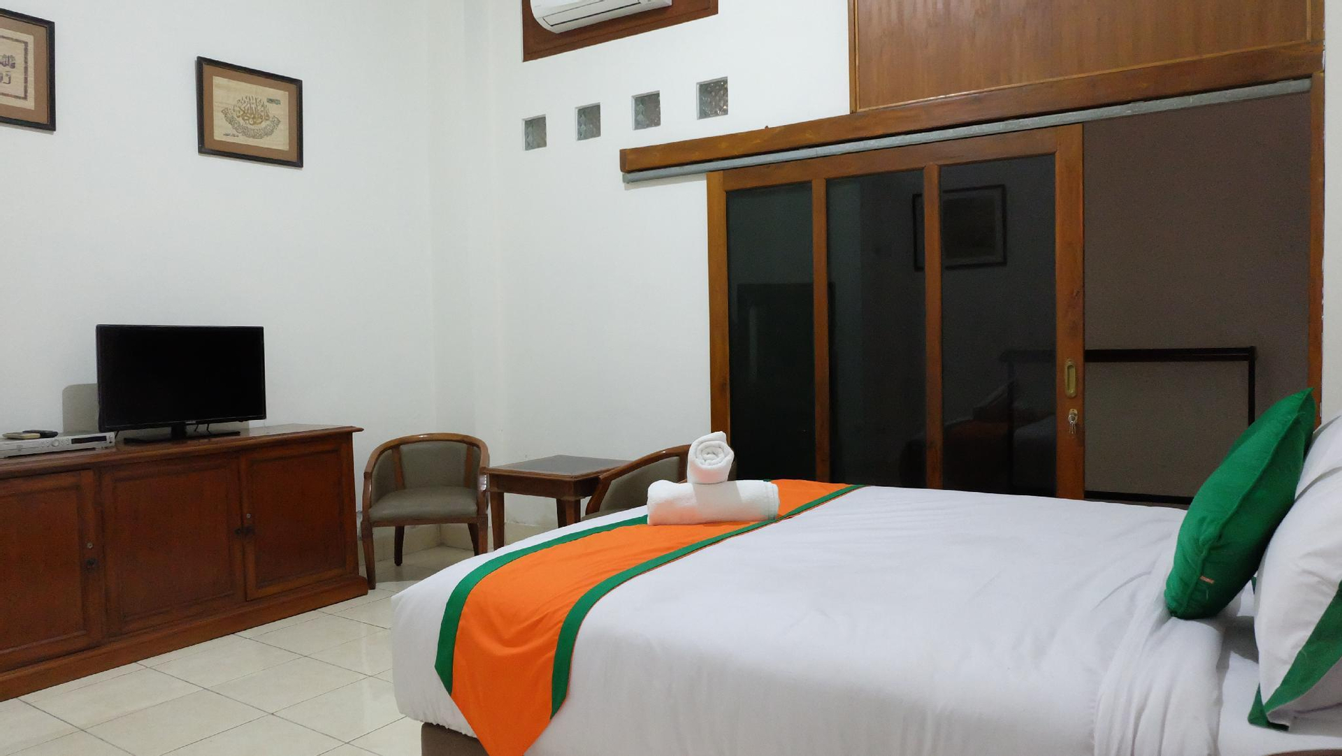 Bedroom, Villa 5 kamar full AC dekat kampus Amikom Concat, Yogyakarta