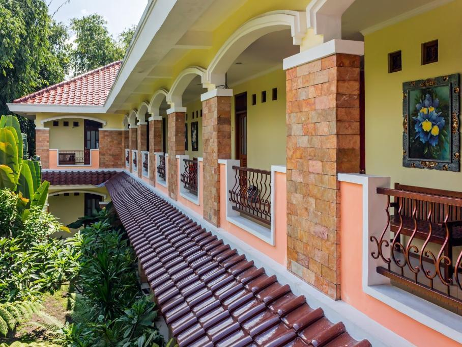 Villa Alicia, Yogyakarta