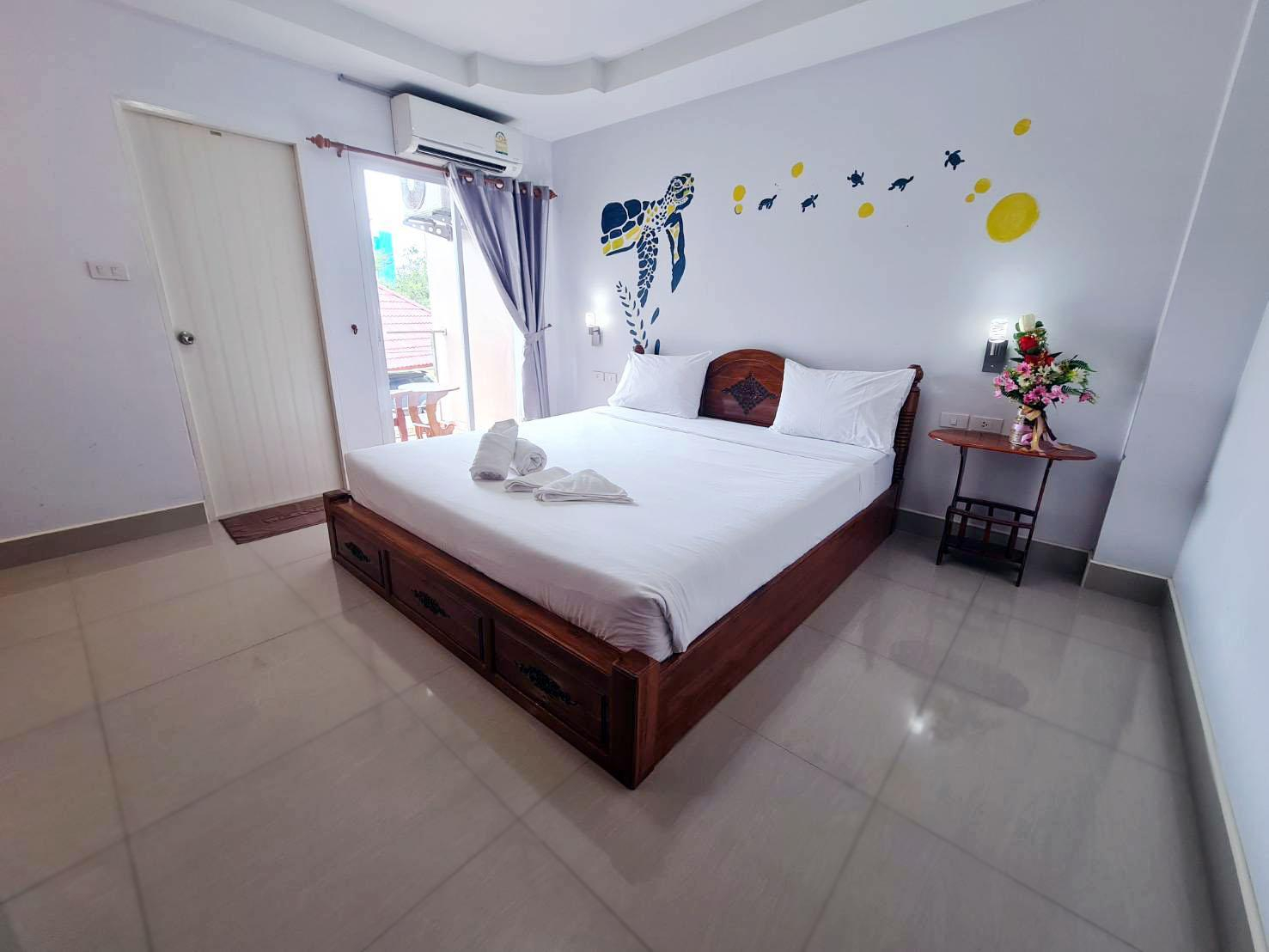 Bedroom 1, Euro Boutique Hotel, Muang Chumphon