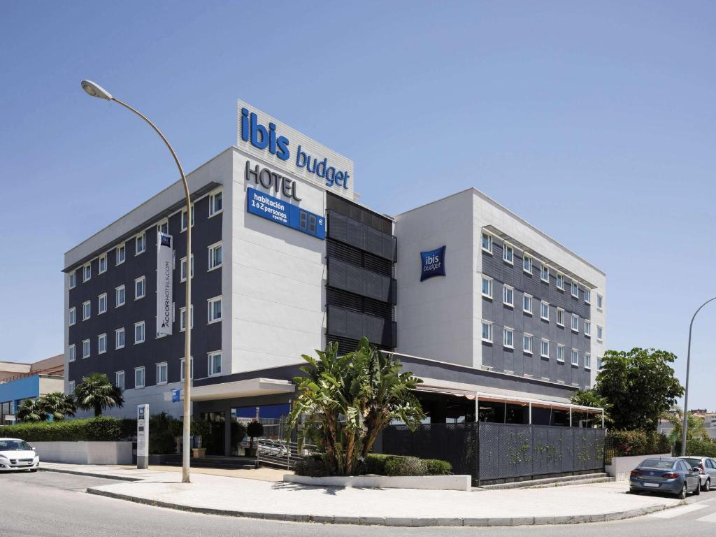 Exterior & Views 1, ibis budget Malaga Aeropuerto Avenida Velazquez, Málaga
