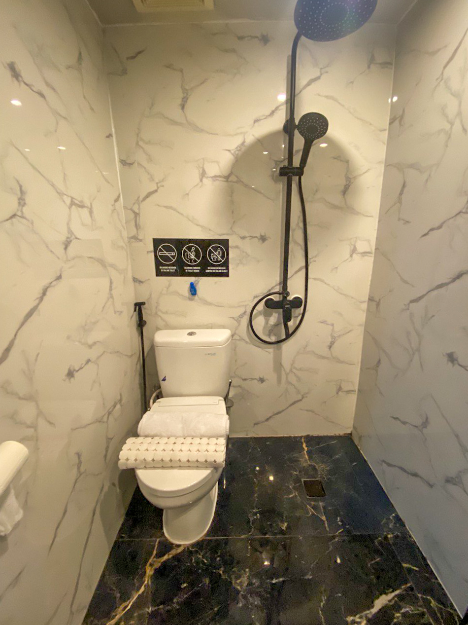 Bathroom 2