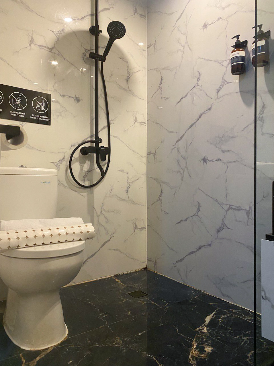Bathroom 7