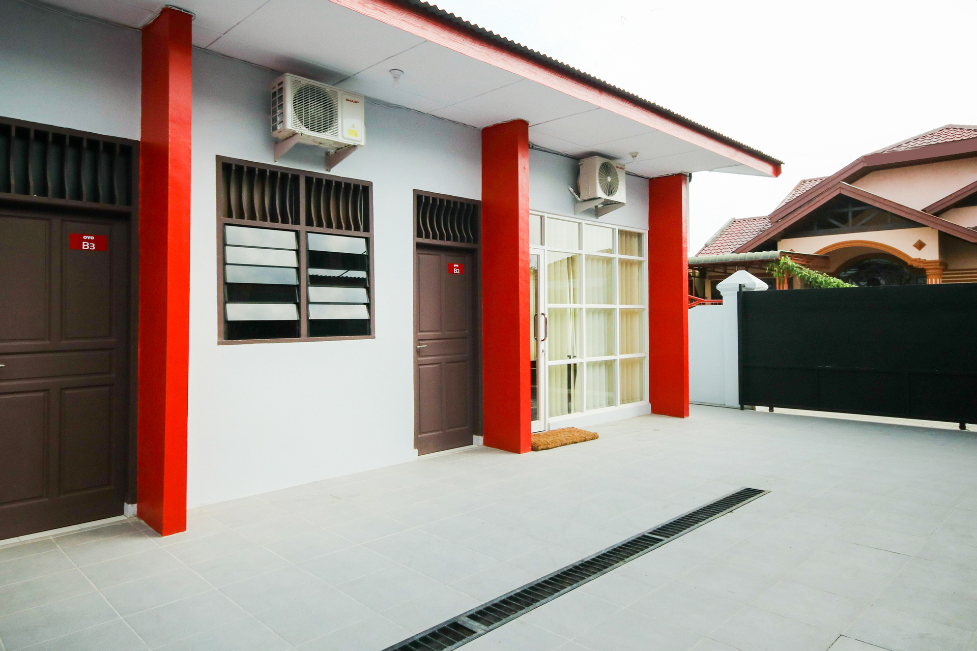 Exterior & Views 5, OYO 2940 Papakoel Guest House, Medan