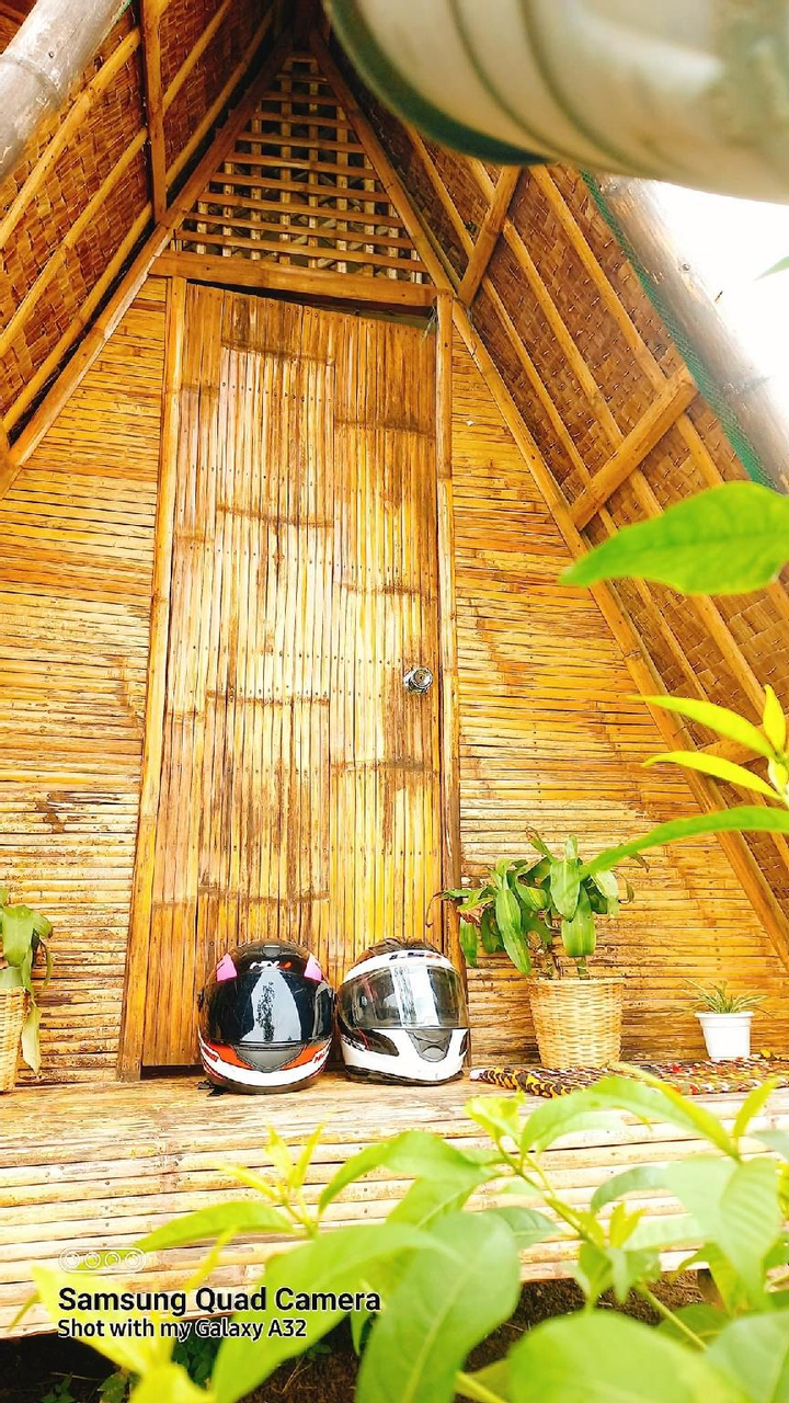 Others, Darghie’s farm- Drew’s kubo, Morong