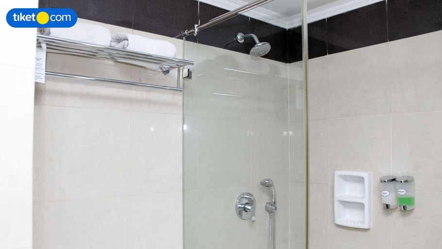 Bathroom 3