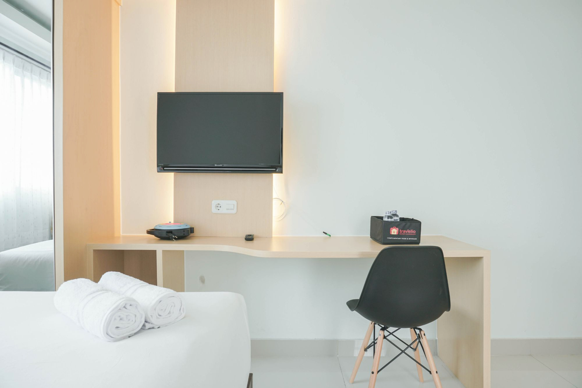 Comfortable and Homey Studio at Amethyst Apartment By Travelio, Jakarta Pusat