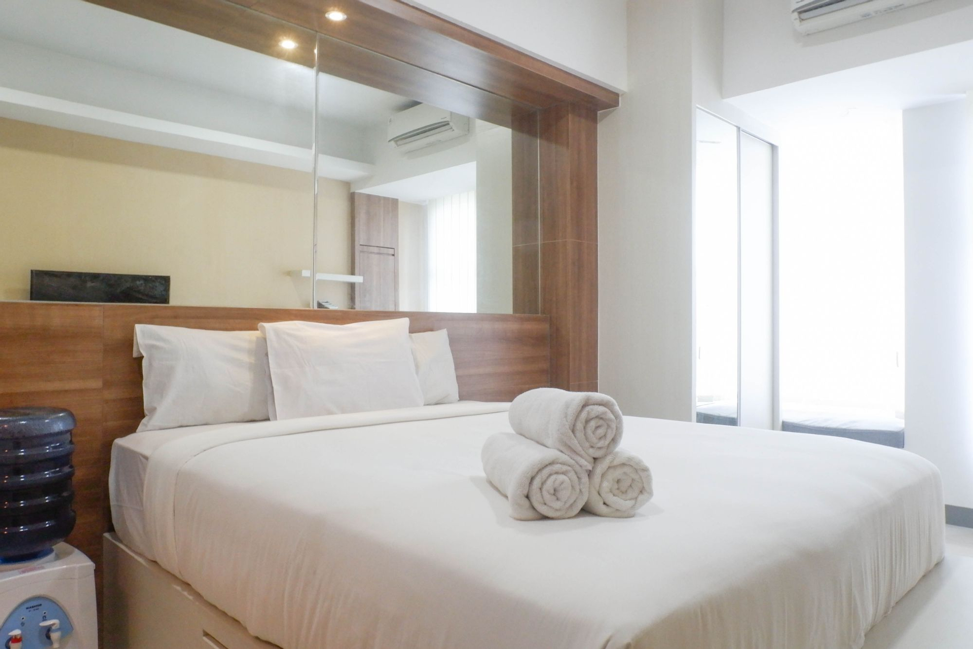 Bedroom 1, Cozy Studio Apartment Connected to Pakuwon Mall at Anderson Supermall Mansion By Travelio, Surabaya