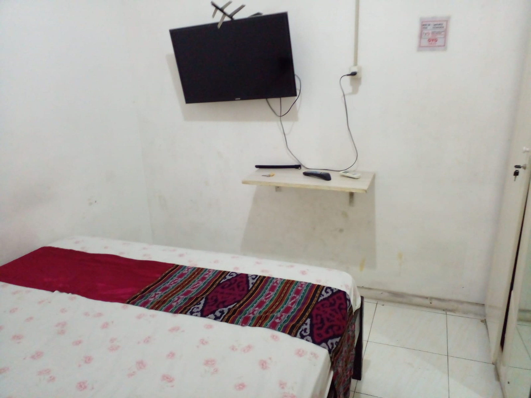 Bedroom 1, Yellow Rooms, Surabaya