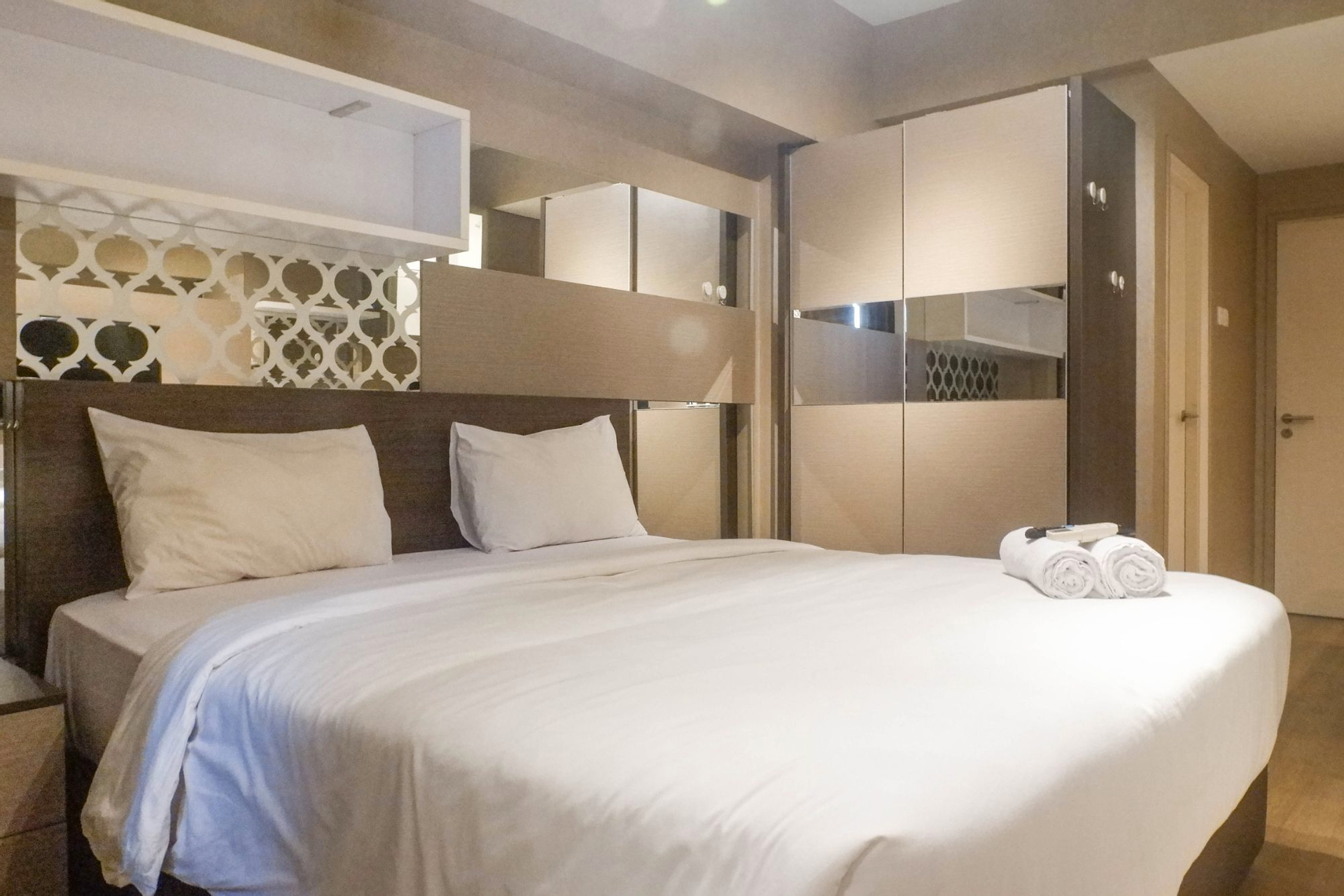 Bedroom 4, Stylish Studio Apartment Connected to Pakuwon Mall at Orchard Supermall Mansion By Travelio, Surabaya