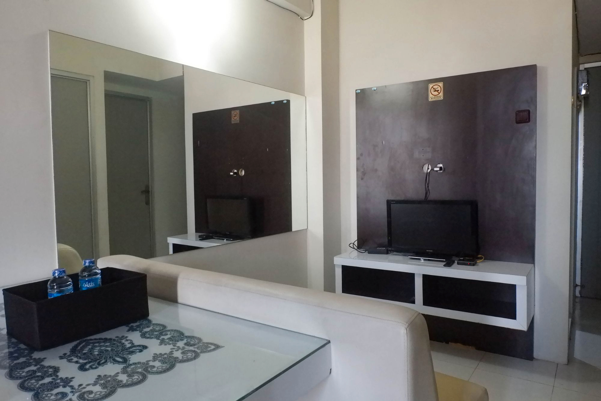 Cozy Stay 2BR Apartment at Dian Regency By Travelio, Surabaya