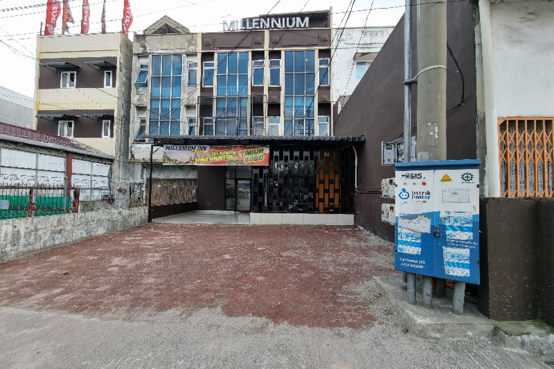 Exterior & Views 2, OYO 90874 Millenium Inn 2, Medan
