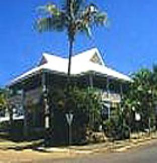 Sovereign Resort Hotel, Cook