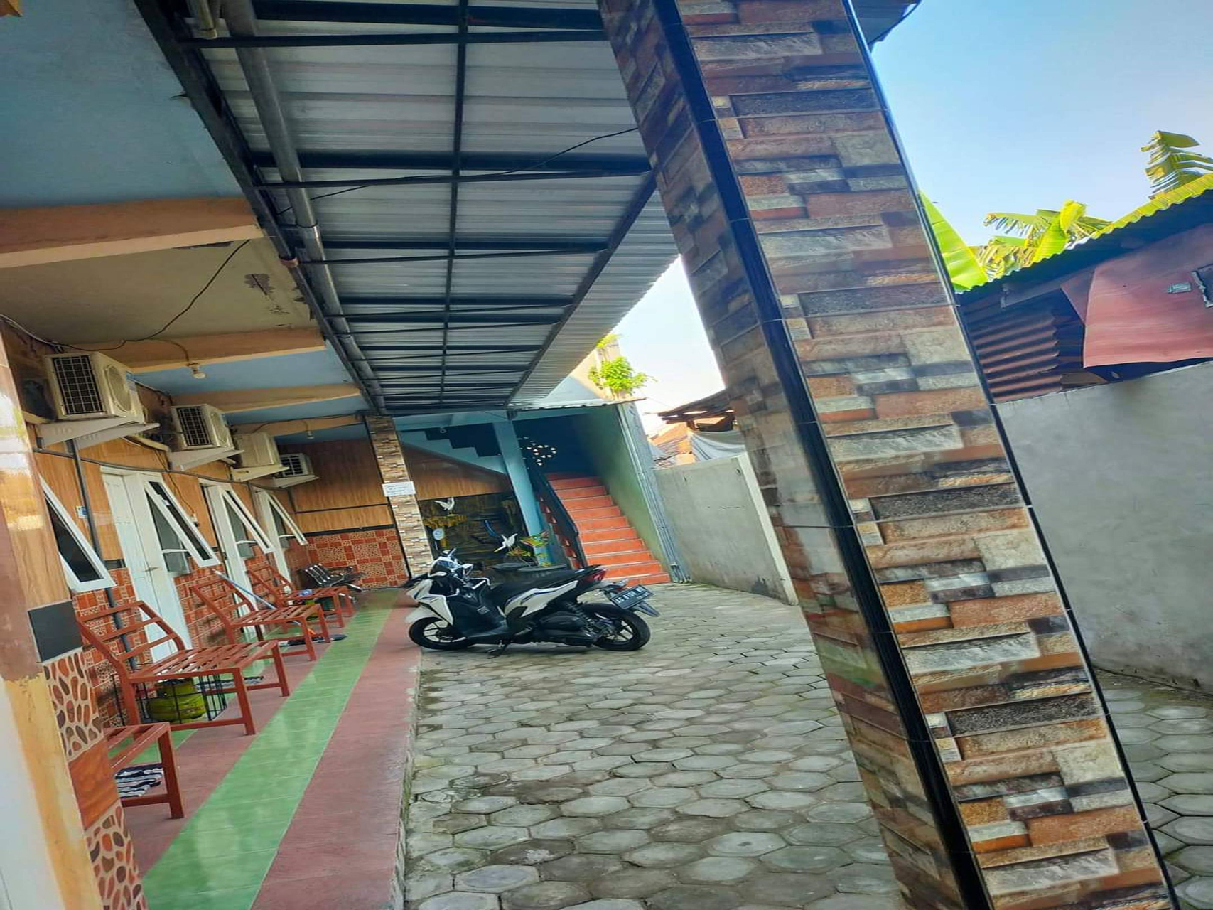 Exterior & Views 4, Homestay Queen Asri, Kediri