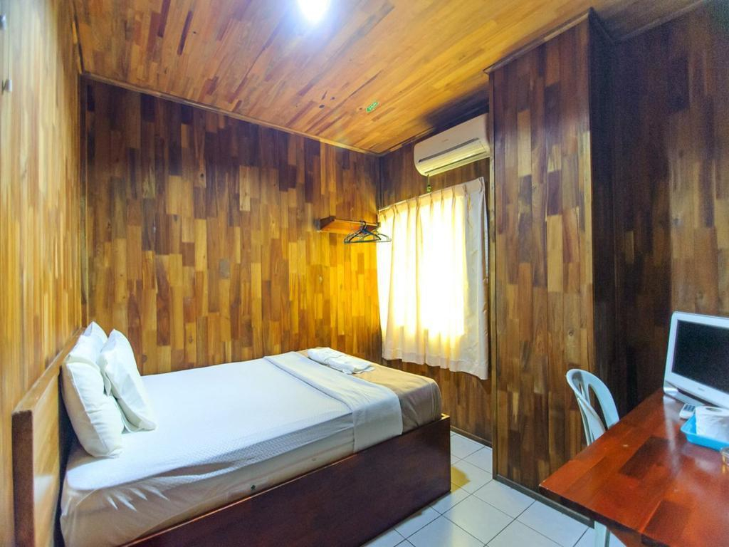 Bedroom, Y&Z Hotel, Tampin