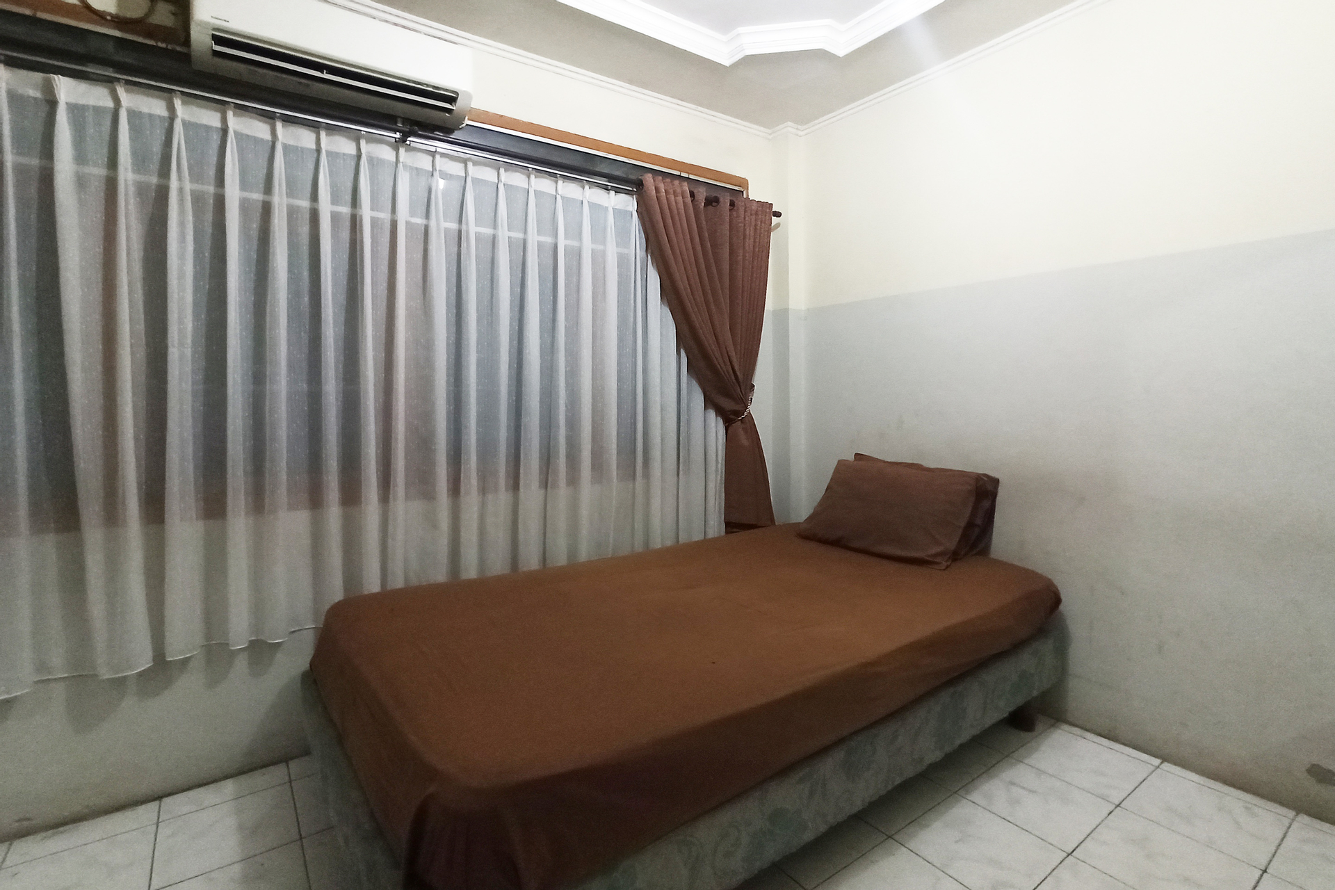 Room 4
