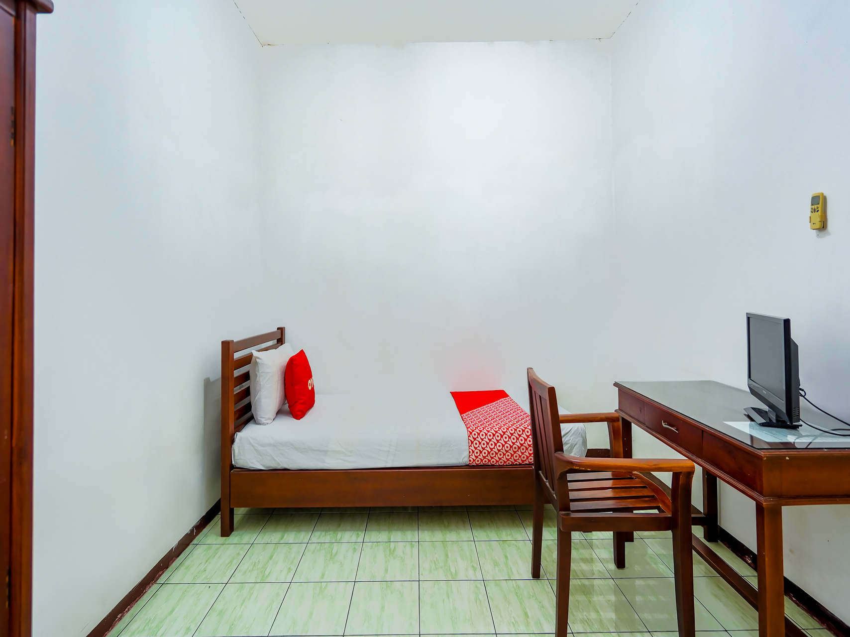 Bed 8