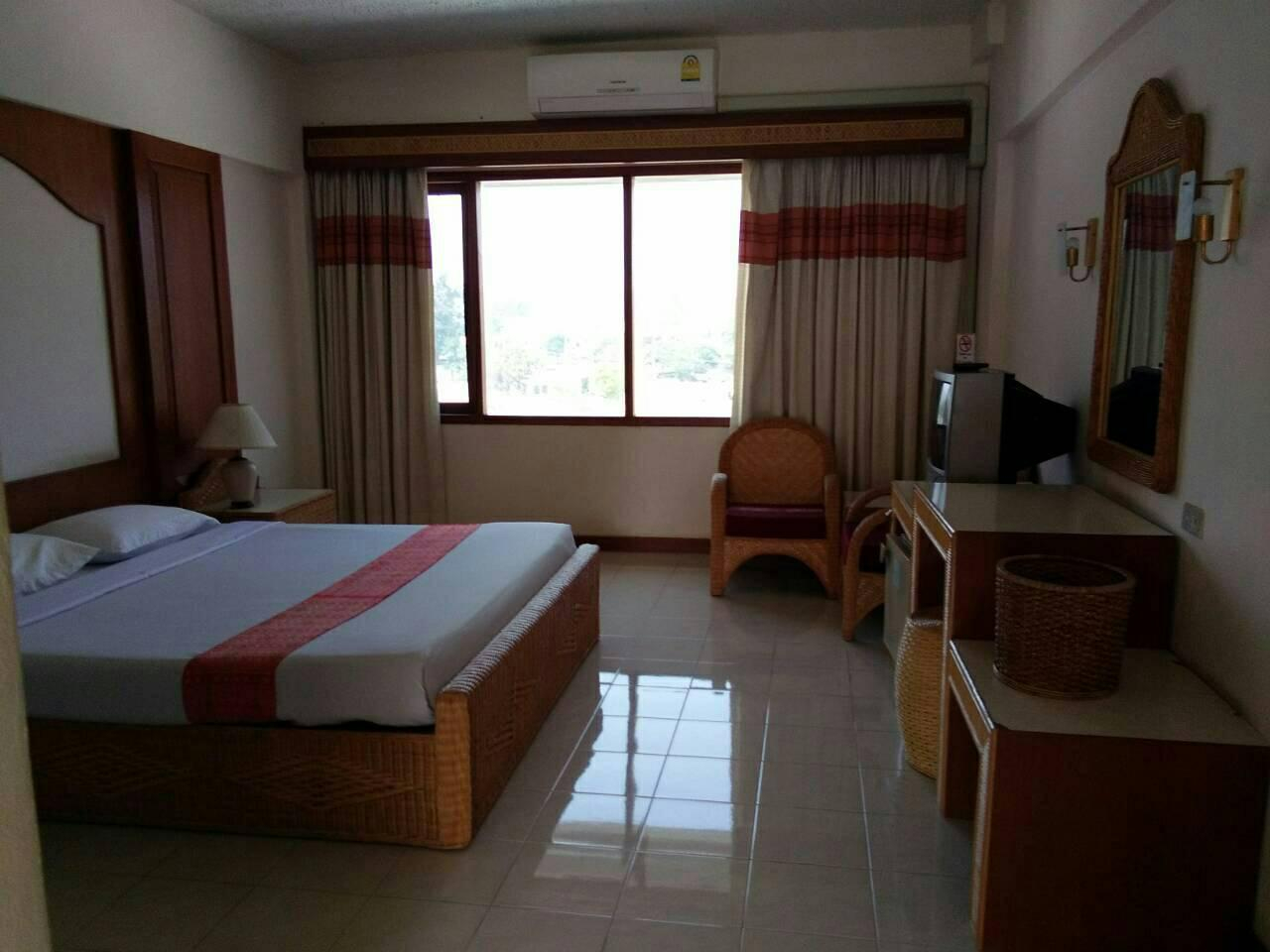 Bedroom 3, Pailyn Hotel, Muang Sukhothai