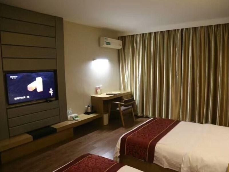 Kamar Keluarga Standar