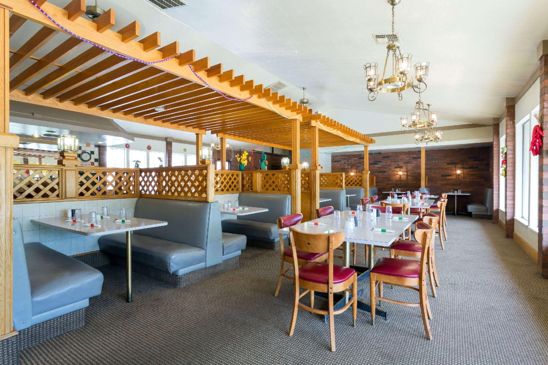Food & Drinks 4, Ramada by Wyndham Richfield UT, Sevier