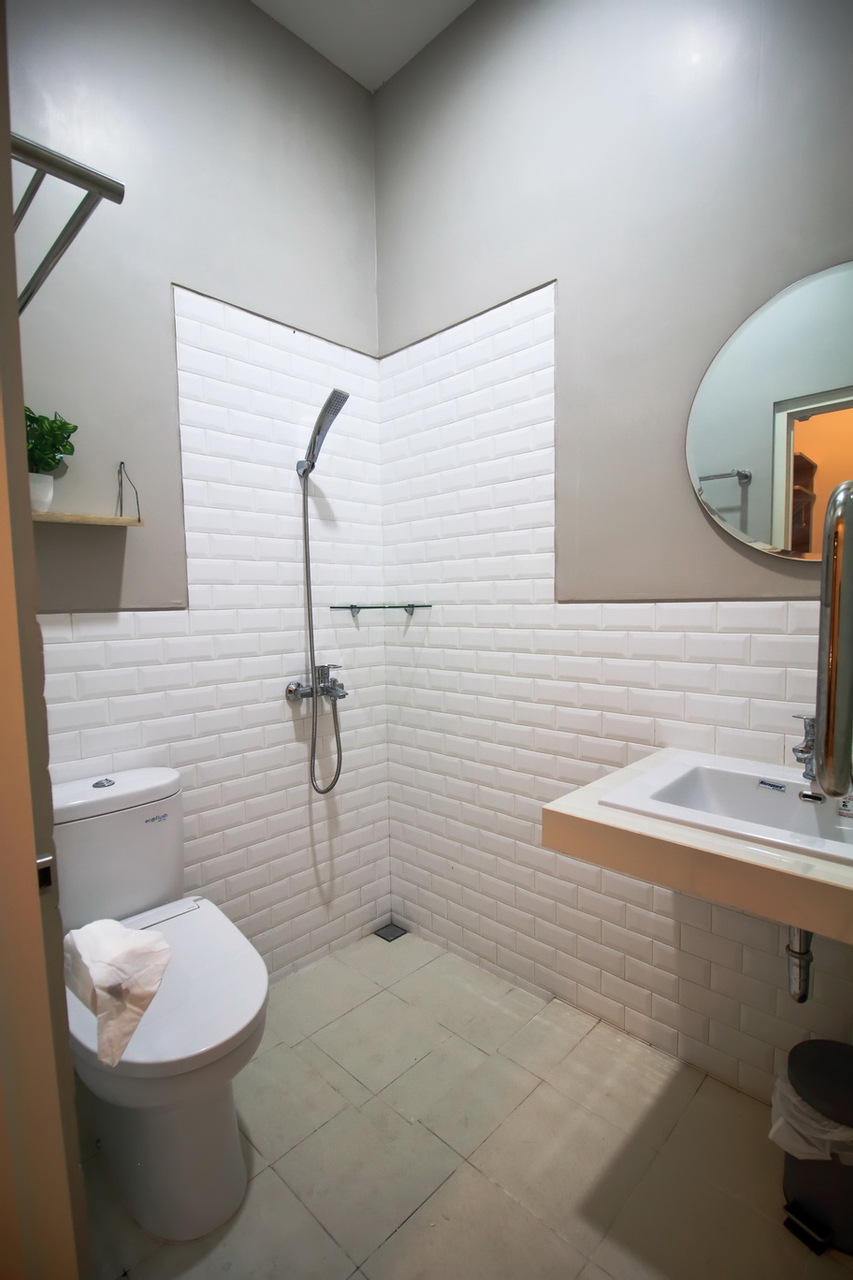 Bathroom 9