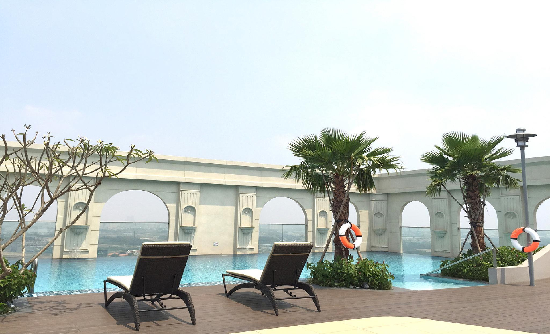 Swimming pool [outdoor] 3, Sunny Saigon Apartments & Hotel, Quận 4