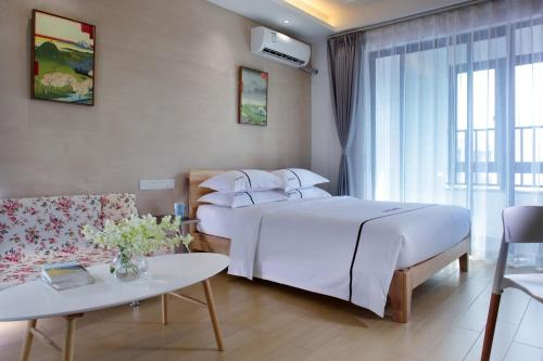 4, Green Collection Care Hotel (24 Hours Free Transfer from Meilan Airport/Railway Station), Haikou