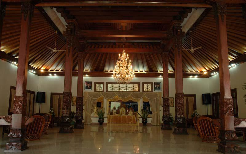 Hotel Dana Solo, Solo