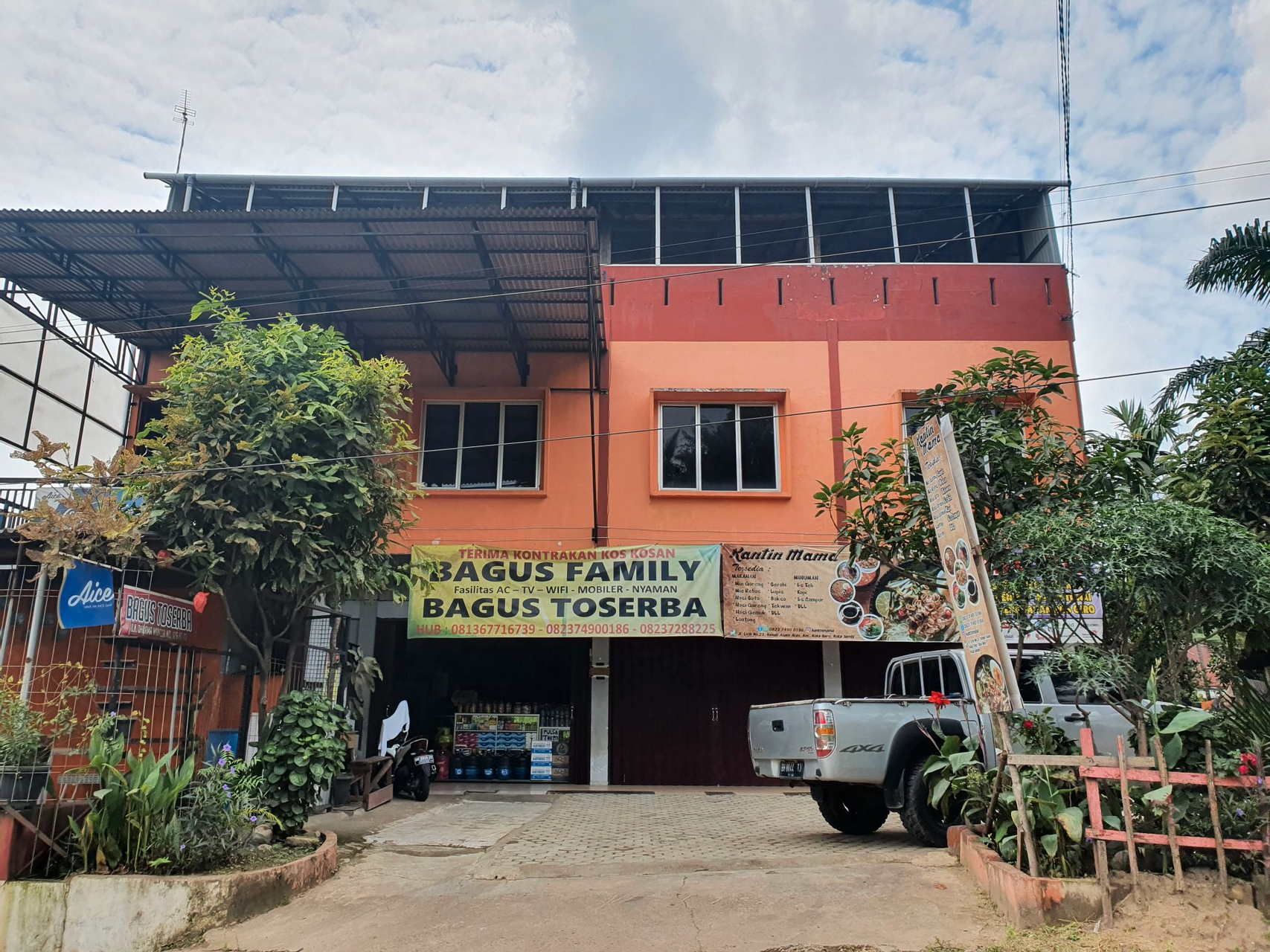 Exterior & Views 2, OYO 90976 Bagus Family Syariah, Jambi