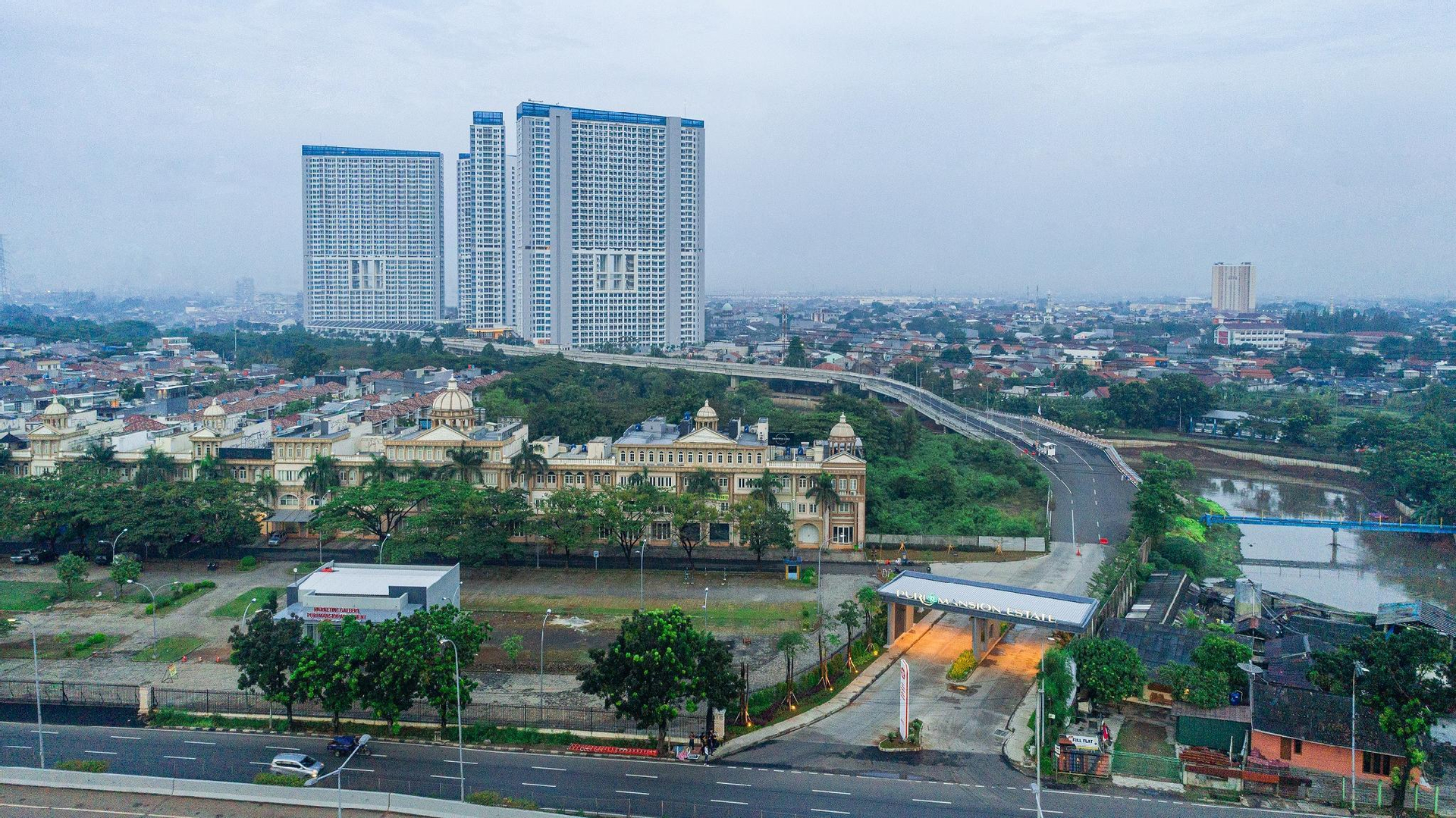 Exterior & Views 2, Harris Suites Puri Mansion, Jakarta Barat