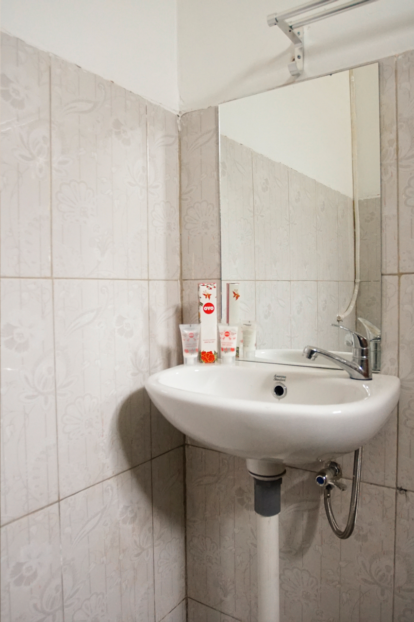 Bathroom 7