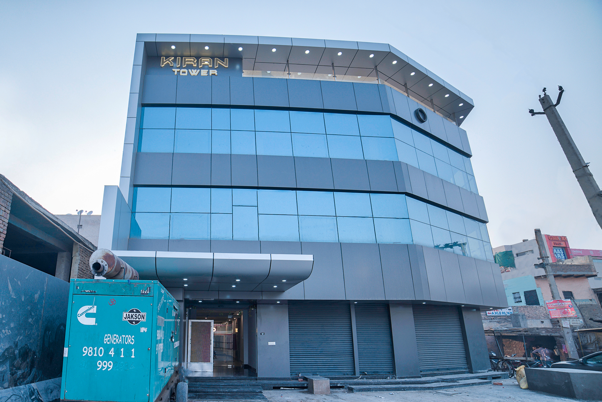 OYO 13637 Crown Residency, Faridabad