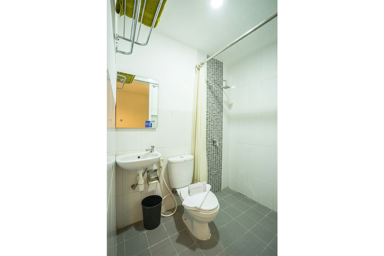 Bathroom 2