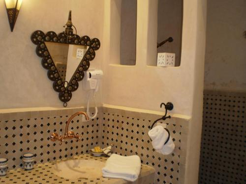 Bathroom 4, Riad Ain Khadra, Taroudannt