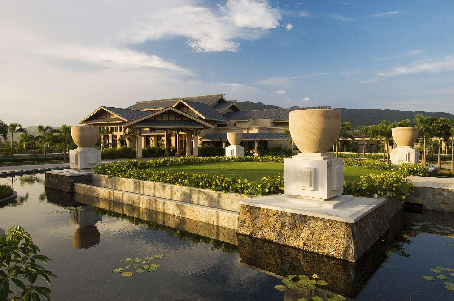 Exterior & Views 2, Hilton Sanya Yalong Bay Resort & Spa, Sanya